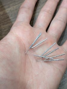 高麗手指鍼　便秘